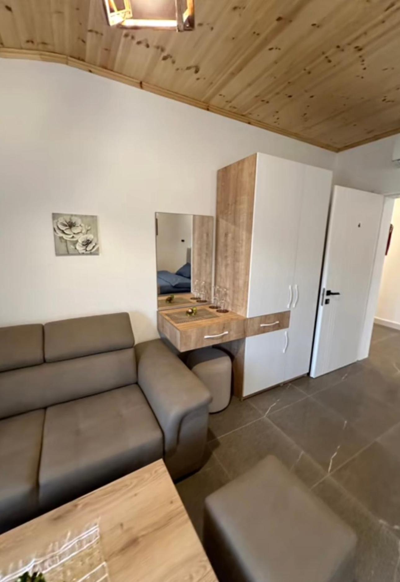 Qyteza Guest House & Camping Shkoder Ngoại thất bức ảnh
